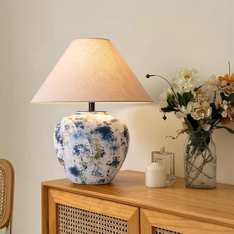 Contemporary CeramicTable Lamp Creativity Living Room Bedroom Study Hotel Homestay