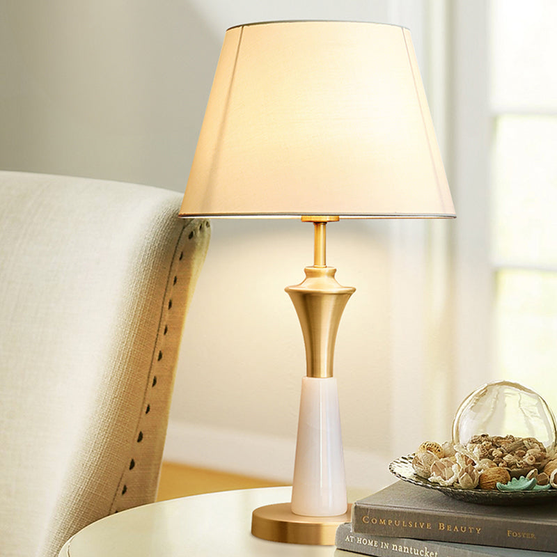 E27 American Bedroom Bedside Brass Table Lamp Simple Modern Eye Table Light Protection Warm and Romantic Room