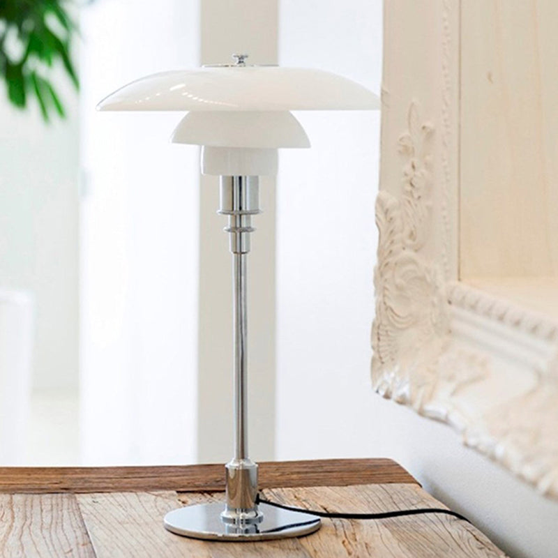 Modern Light Luxury 18" Table Lamp With Glass Lampshade
