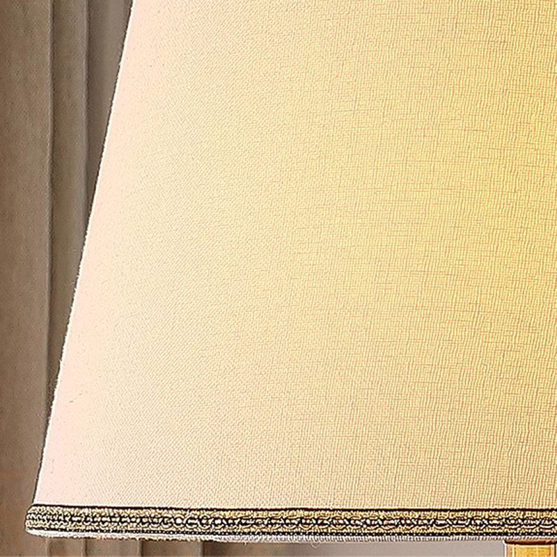 High-End Light Luxury Ceramic Desk Lamp Bedroom Bedside Lamp Creative Simple Modern American Living Room