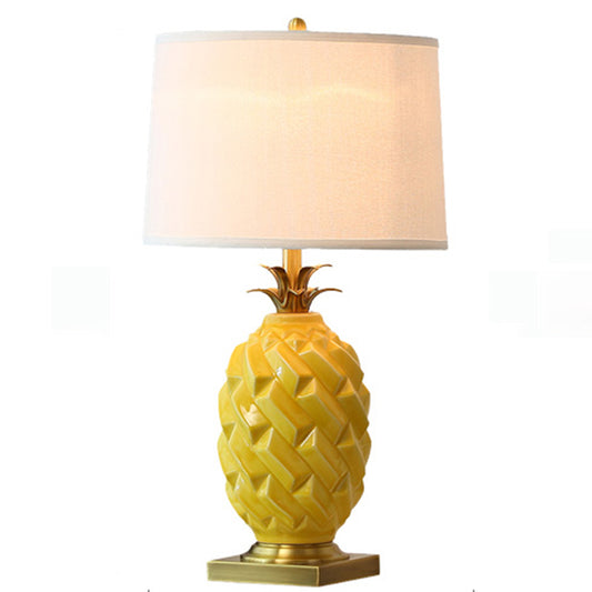 Pineapple Modern Ceramic Desk Lamp Creative Bedside Desk Lights for Home Living Room Bedroom Deco