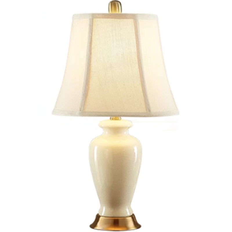 White Ceramic Desk Lamp Bedroom Bedside Table Lamp European Creative Simple Modern Bedroom Living Room