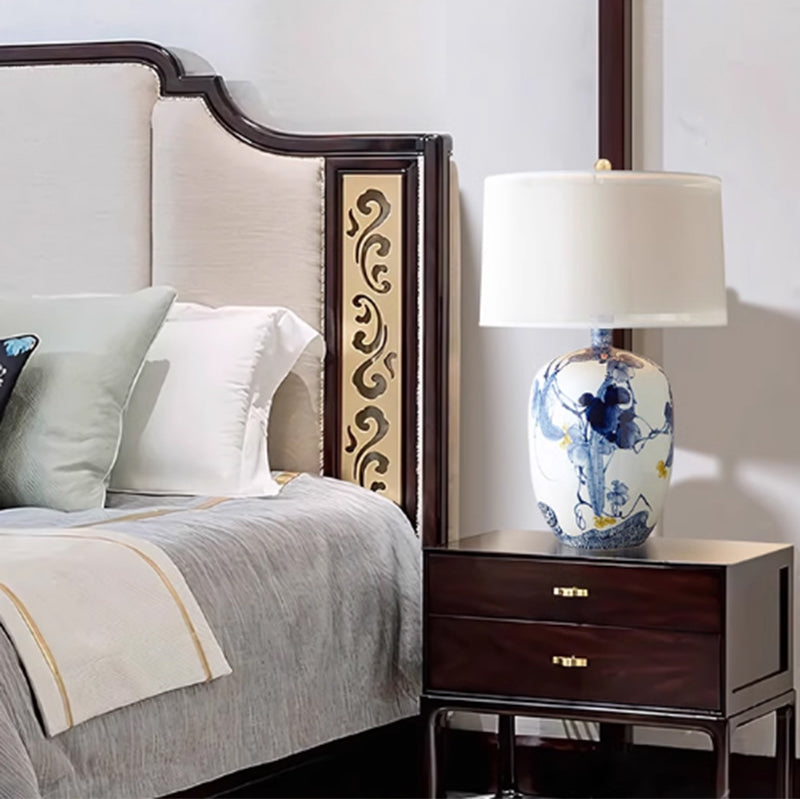 Chinese Style Blue and White Porcelain Ceramic Table Lamp for Bedrooom