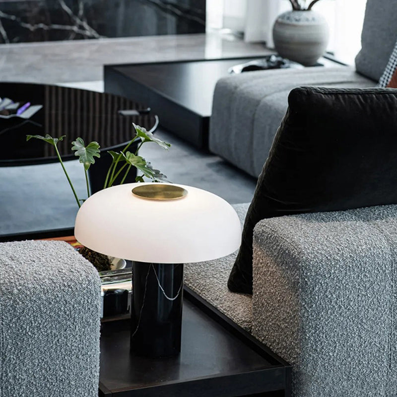 Modern Black/White Mushroom Table Lamp With Glass Lampshade