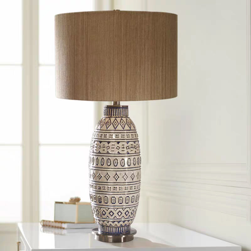 Kung Series Residential Use Contemporary Ceramic Table Lamp Downward Textured Fabric Plug-in Lighting Standard Secene Lamp