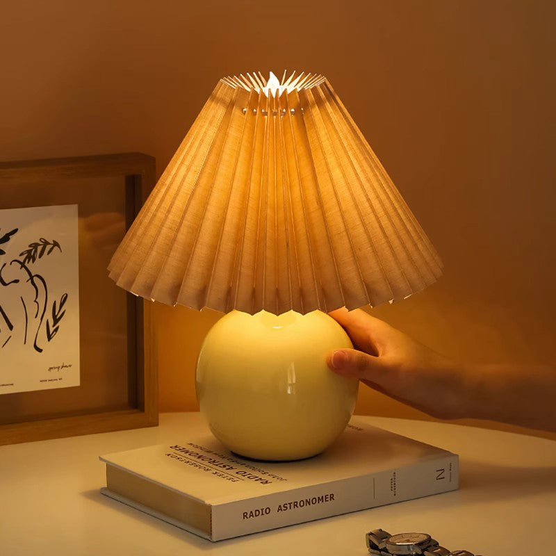 Ceramic Pleated Table Lamp Ins Girl Nordic Bedside Lamp Bedside Table Lamp Decorative Lamps