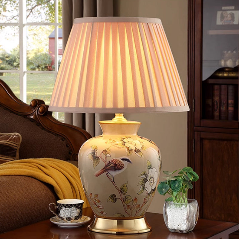 Chinese Retro Ceramic Table Lamp Bedroom Flower&Bird Simple Creative Study Warm Living Room Atmosphere