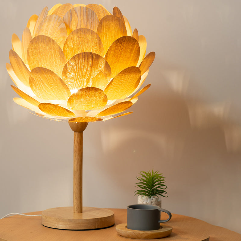 Solid Wood Handmade Creative Hollow Carved Table Lamp Study Living Room and Bedside Decorative Lamps