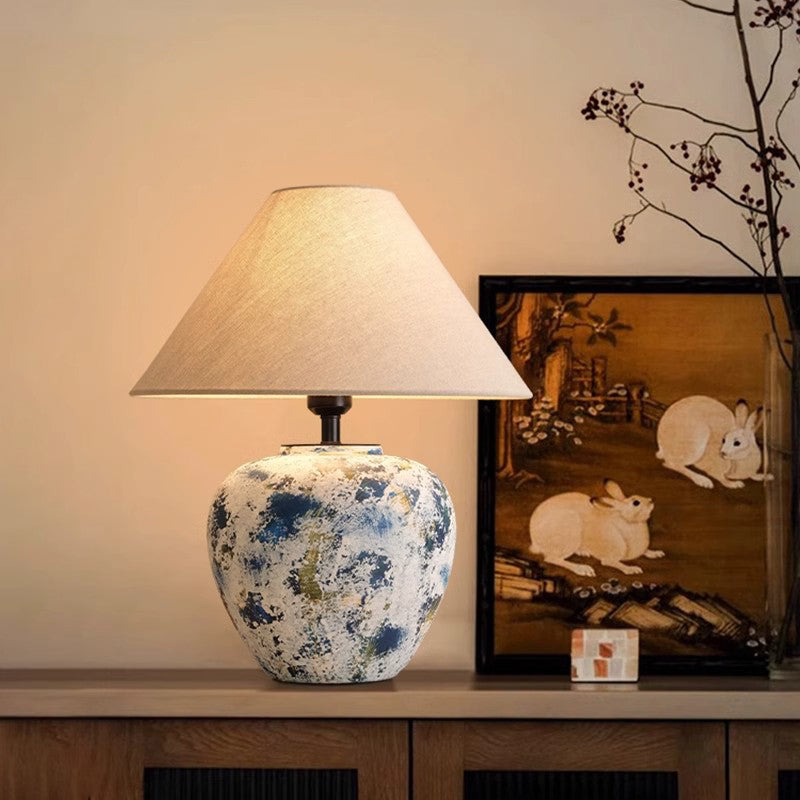 Contemporary CeramicTable Lamp Creativity Living Room Bedroom Study Hotel Homestay