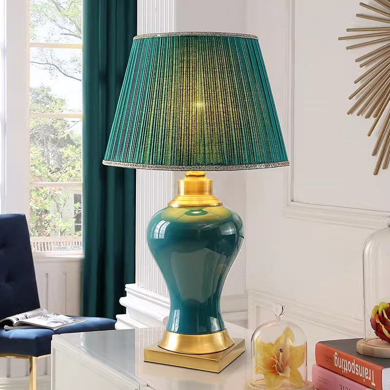 Modern Green Ceramic Table Lamp LED Chinese Creative Luxury Bedside Desk Light For Home Living Room Bedroom Decor