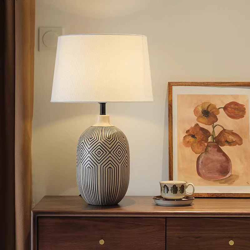 Wabi-sabi Table Lamp Bedhead and Bedroom Decorative Light Fixture Villa Retro Living Room