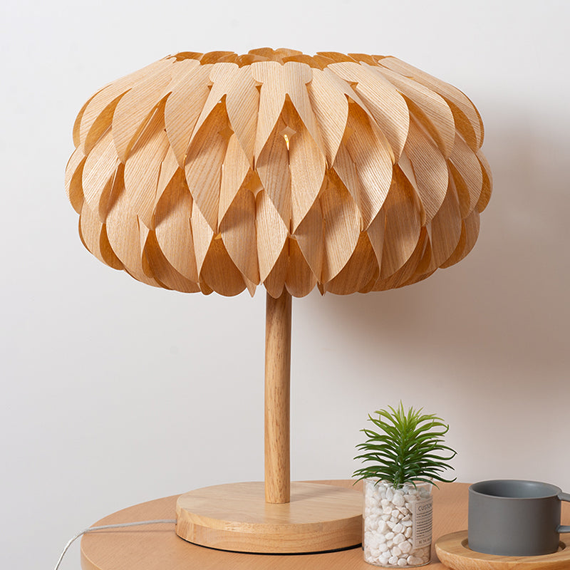 Solid Wood Handmade Creative Hollow Carved Table Lamp Study Living Room and Bedside Decorative Lamps