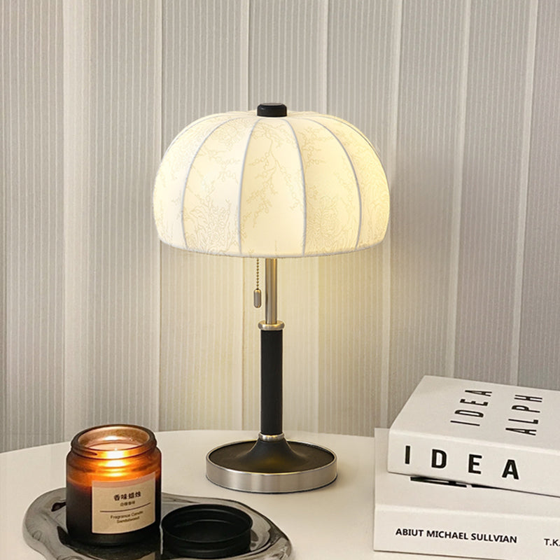 Western Vintage Fabric White Wax Wood Solid Wood Table Lamp American New Bedroom Atmosphere Light