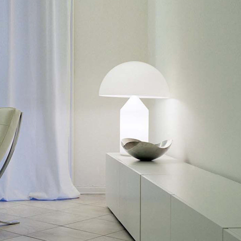 Simple Delicate Mushroom Metal Table Lamp