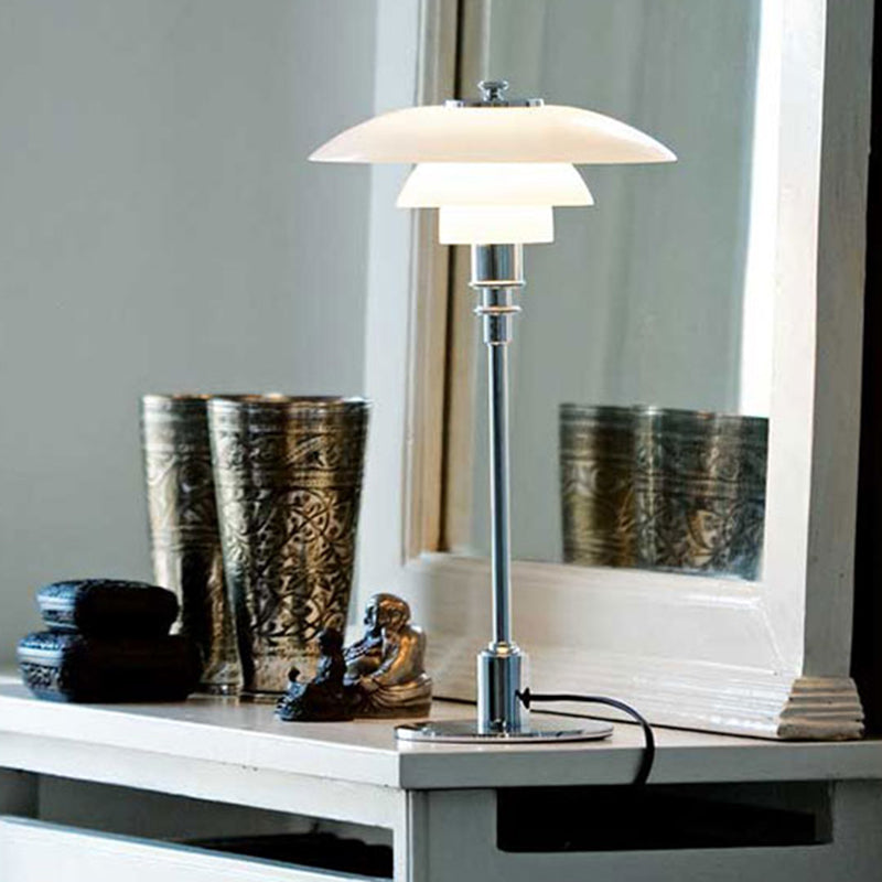 Modern Light Luxury 18" Table Lamp With Glass Lampshade