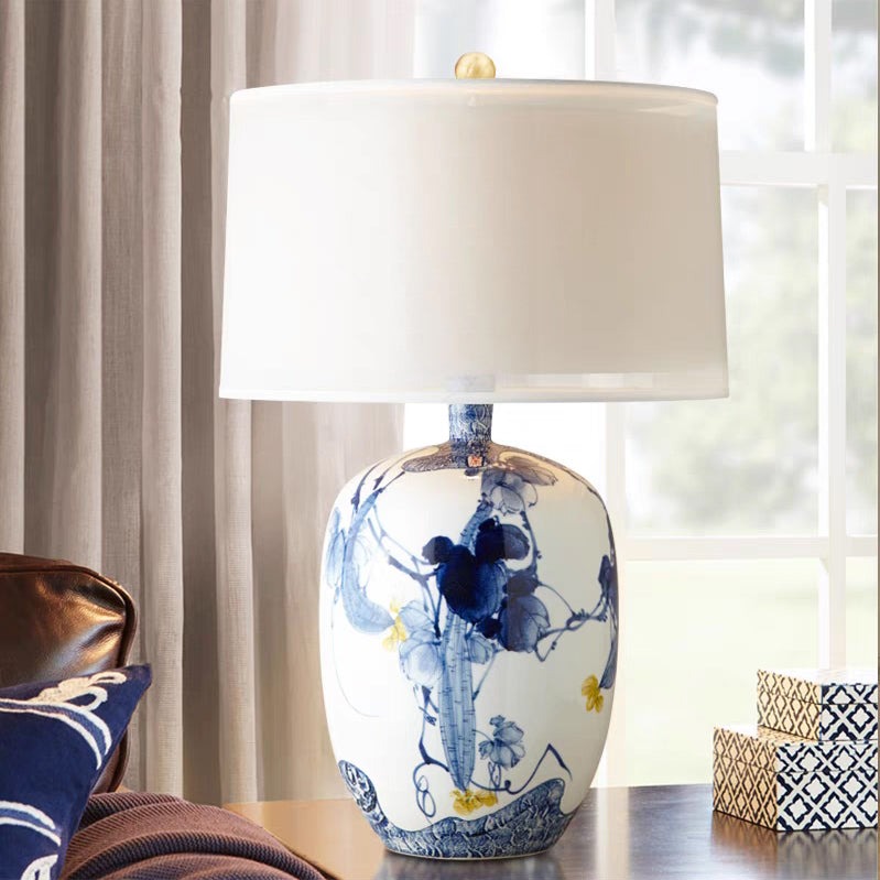 Chinese Style Blue and White Porcelain Ceramic Table Lamp for Bedrooom