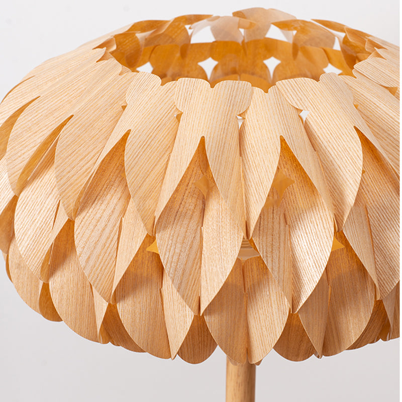 Solid Wood Handmade Creative Hollow Carved Table Lamp Study Living Room and Bedside Decorative Lamps