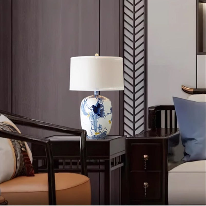 Chinese Style Blue and White Porcelain Ceramic Table Lamp for Bedrooom