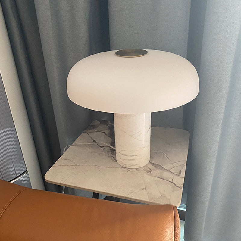 Modern Black/White Mushroom Table Lamp With Glass Lampshade